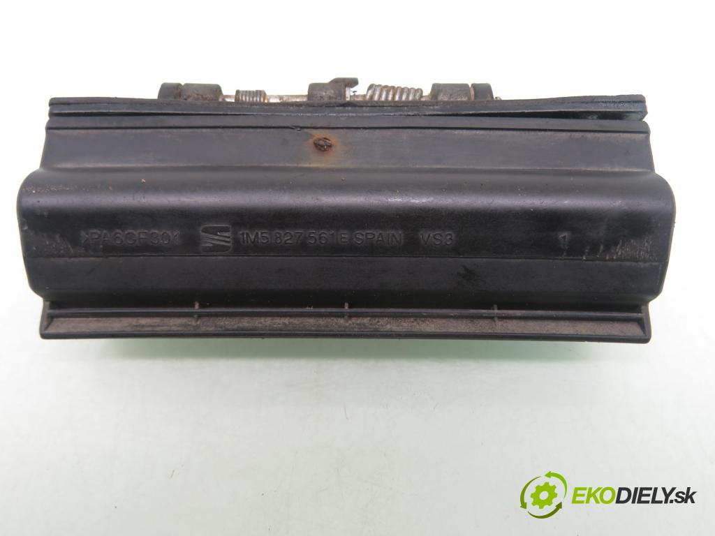 SEAT TOLEDO II (1M2) SEDAN 1999 74,00 1.6 - AEH 1595,00 Kľučka dverí kufor 1M5827561E