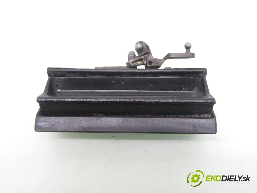 SEAT TOLEDO II (1M2) SEDAN 1999 74,00 1.6 - AEH 1595,00 Kľučka dverí kufor 1M5827561E