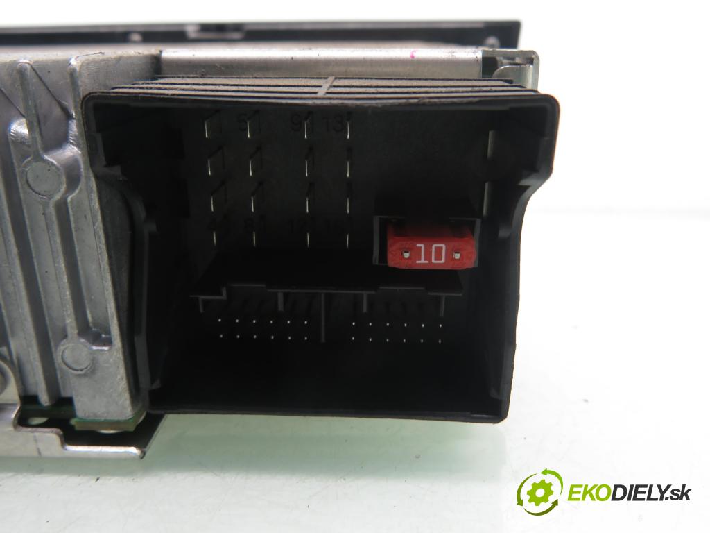 BMW 1 (E87) HB 2009 89,00 118 i - N43 B20 A 1995,00 RADIO CD 9177209021 ; 917720902 ; 6512917720902