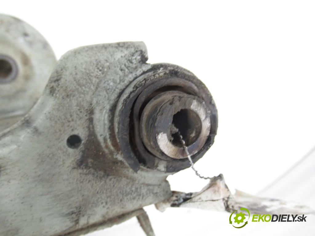 RENAULT ESPACE III (JE0_) MINIVAN 1998 103,00 2.0 16V  F4R 700 140 1998,00 PŘEDNÍ: