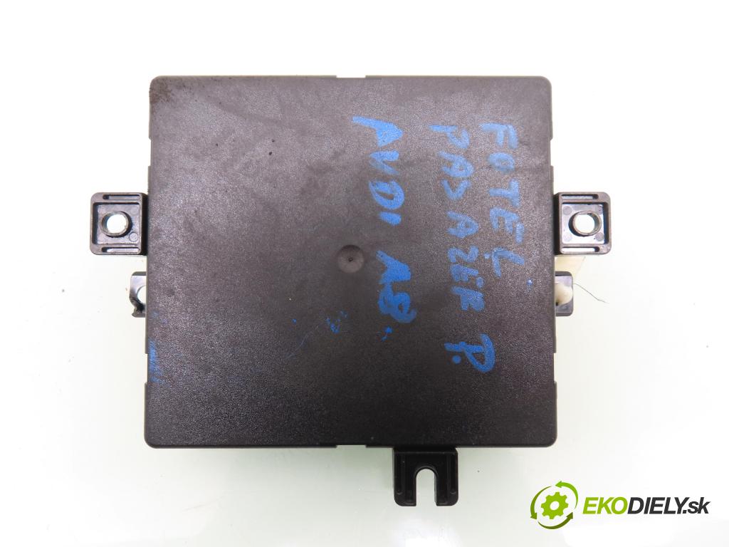 AUDI A8 D3 (4E2, 4E8) SEDAN 2004 171,00 3.0 TDI quattro - ASB 2967,00 riadiaca jednotka / MODUL INNE: 4E0959760 ; 4E0910760C