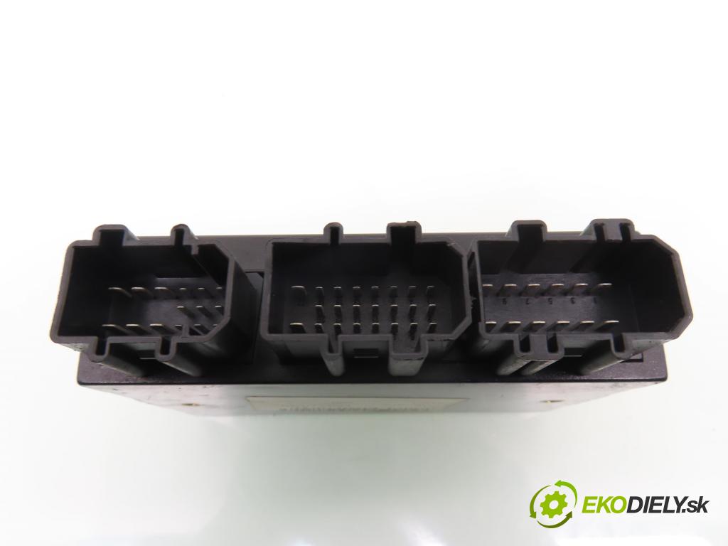 SEAT LEON (1M1) HB 2001 66,00 1.9 TDI - AGR 1896,00 MODUL komfortu 1J0959799S