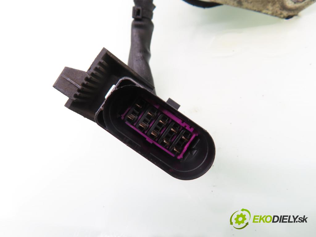 SEAT LEON (1M1) HB 2001 66,00 1.9 TDI - AGR 1896,00 Pumpa vstrekovacia 0460404977 ; 038130107D (Vstrekovacie čerpadlo)