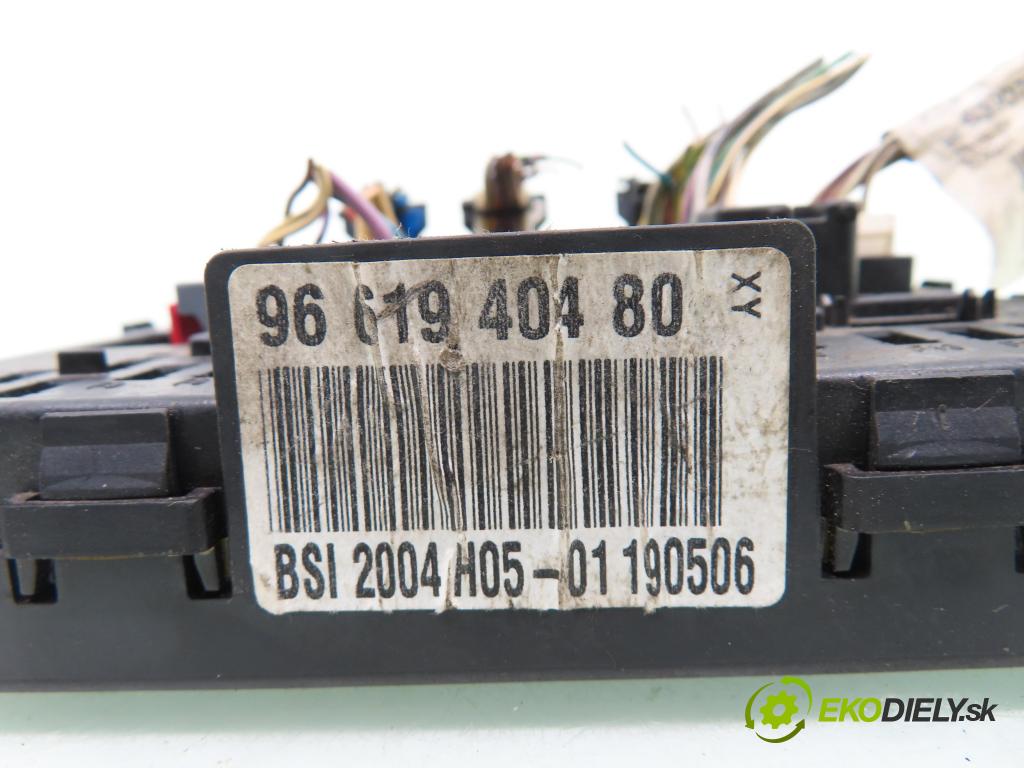 PEUGEOT 307 (3A/C) HB 2006 65,00 1.4 16V - KFU (ET3J4) 1360,00 MODUL BSI 9661940480