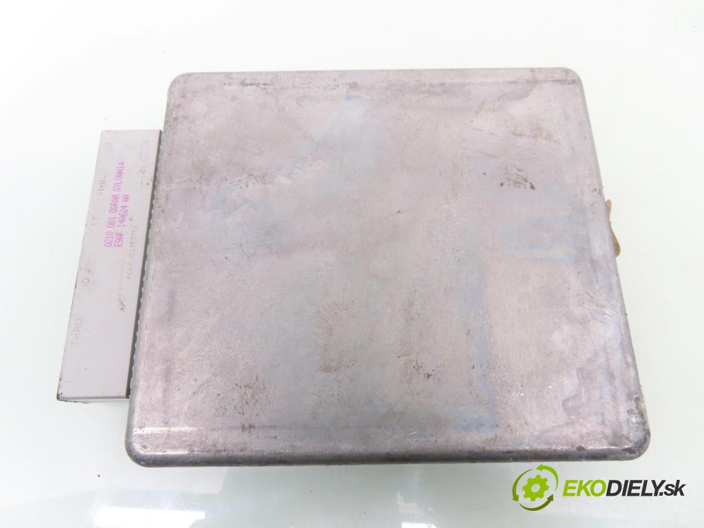 FORD FOCUS Turnier (DNW) KOMBI 2003 74,00 1.6 16V - FYDB 1596,00 řídící jednotka motora 2S4A12A650UB