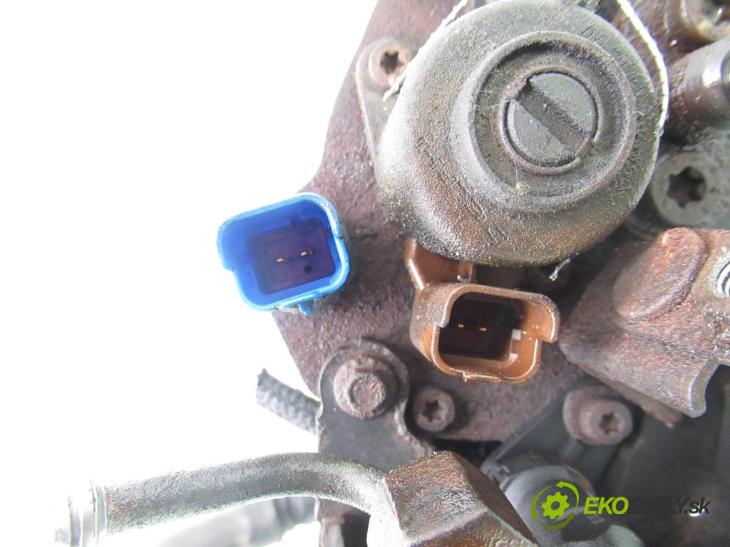 FORD FOCUS Turnier (DNW) KOMBI 2003 74,00 1.8 TDCi - FFDA 1753,00 Pumpa vysokého tlaku R9044Z015A ; 1S4Q9B395BF