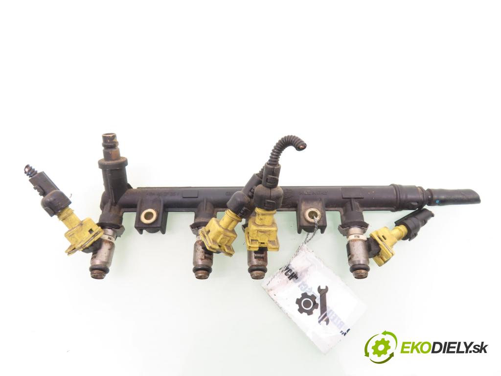 FIAT PANDA (169_) HB 2005 40,00 1.1 54 - 187 A1.000 1108,00 Lišta vstrekovacia 3219018301 (Vstrekovacia lišta)