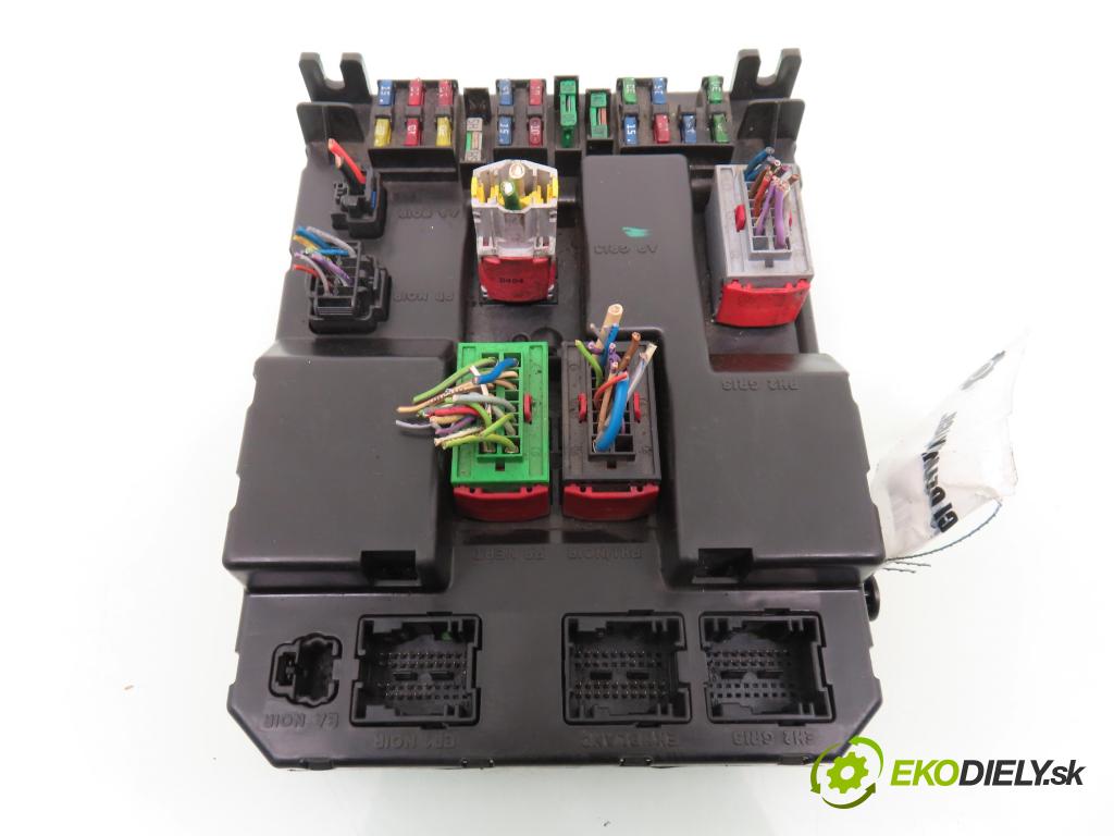 PEUGEOT 307 (3A/C) HB 2004 80,00 1.6 16V - NFU (TU5JP4) 1587,00 MODUL BSI 96511968880A ; 9651197580A