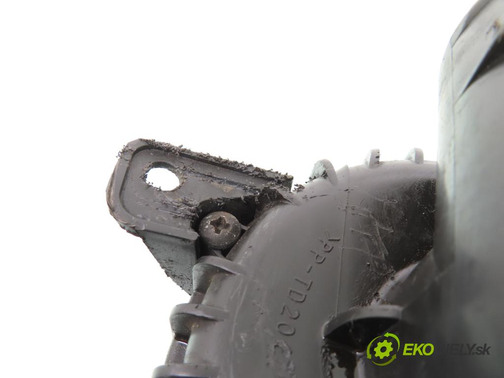 FIAT PUNTO (188_) HB 2000 59,00 1.9 JTD 80 - 188 A2.000 1910,00 Obal filtra vzduchu 735274999 ; 735274998 ; 46552774 (Obal vzduchového filtra)