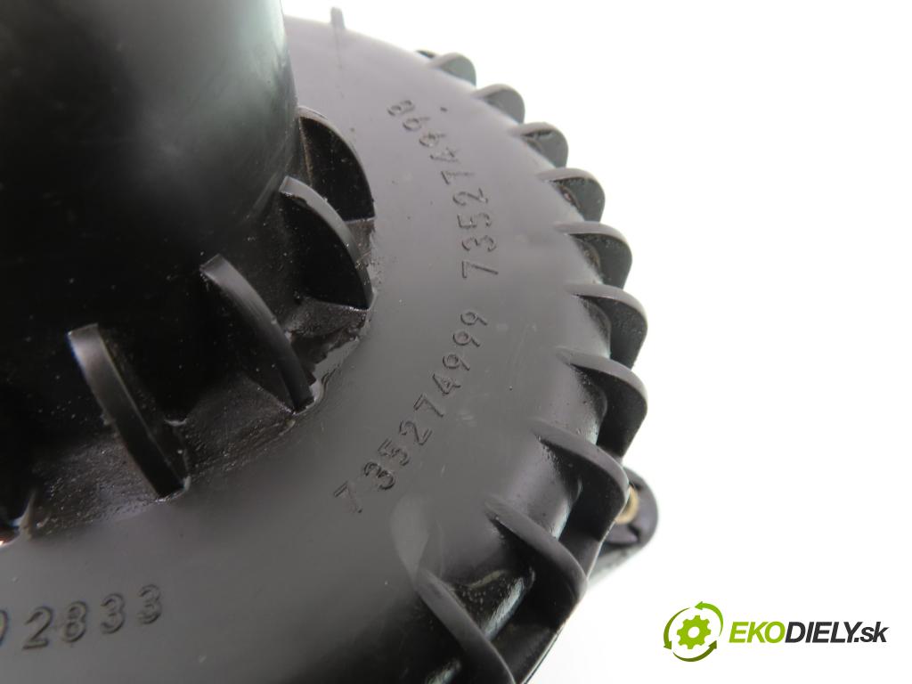 FIAT PUNTO (188_) HB 2000 59,00 1.9 JTD 80 - 188 A2.000 1910,00 Obal filtra vzduchu 735274999 ; 735274998 ; 46552774 (Obal vzduchového filtra)