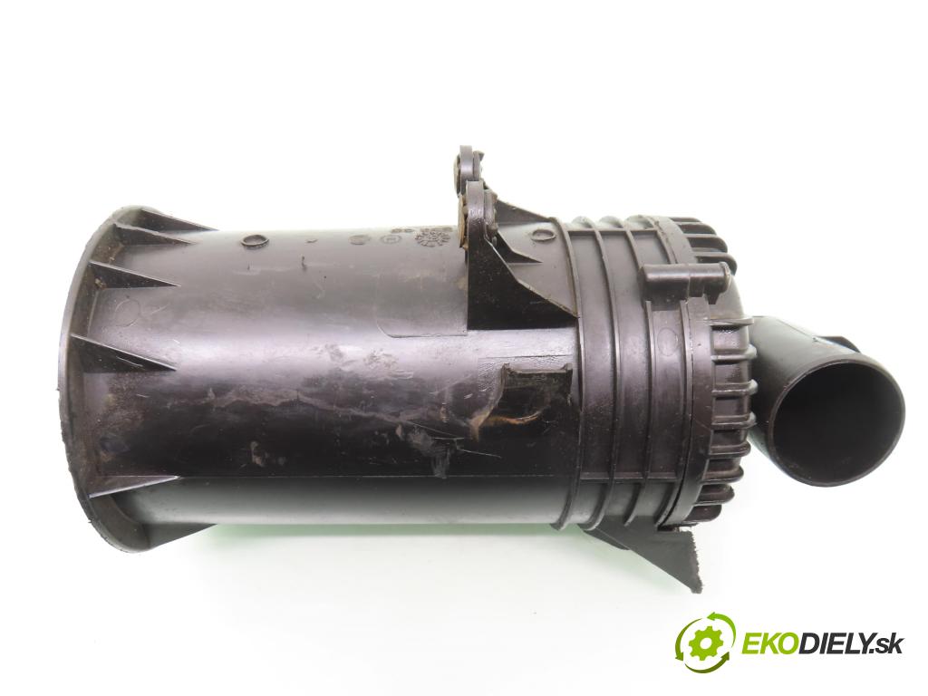 FIAT PUNTO (188_) HB 2000 59,00 1.9 JTD 80 - 188 A2.000 1910,00 Obal filtra vzduchu 735274999 ; 735274998 ; 46552774 (Obal vzduchového filtra)