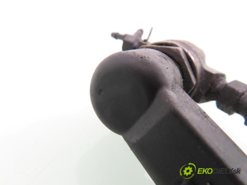 FORD FIESTA V (JH_, JD_) HB 2006 50,00 1.4 TDCi 8V 68 - F6JA 1399,00 vstřikovač 9654551080 (Vstřikovač paliva)