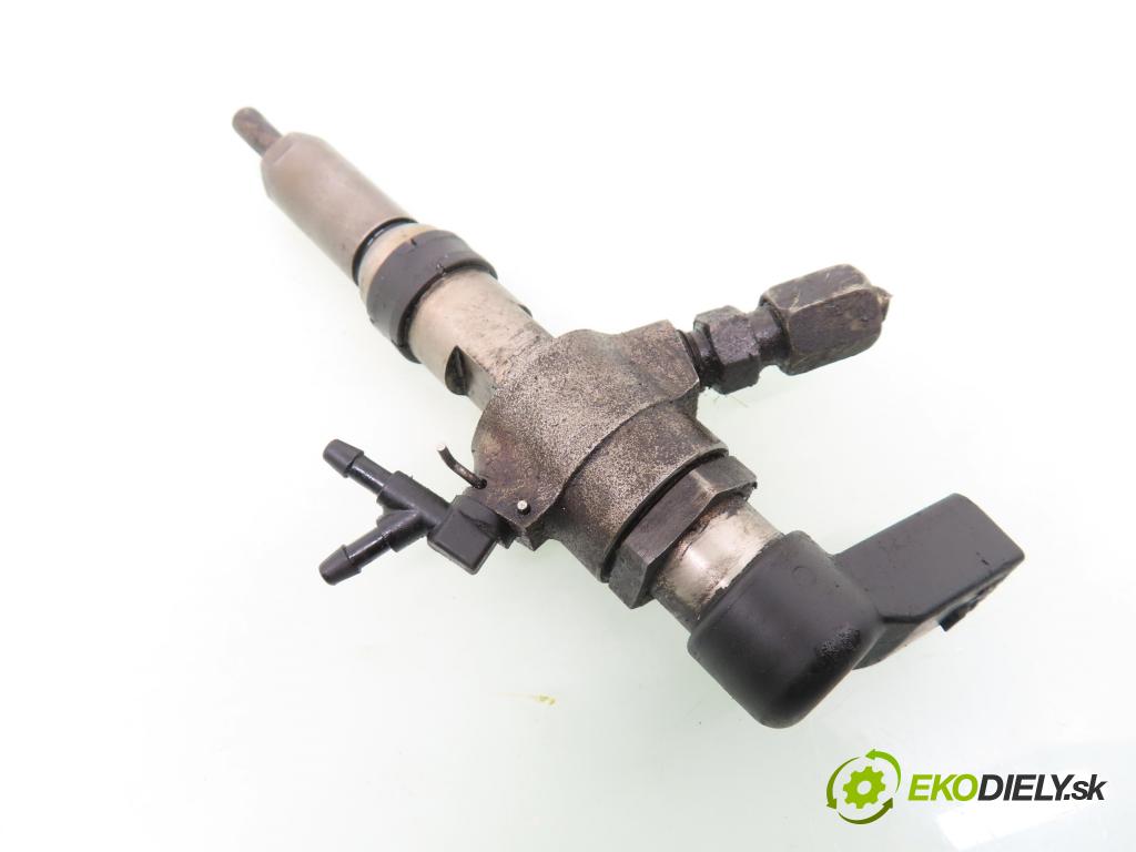 FORD FIESTA V (JH_, JD_) HB 2006 50,00 1.4 TDCi 8V 68 - F6JA 1399,00 vstřikovač 9654551080 (Vstřikovač paliva)