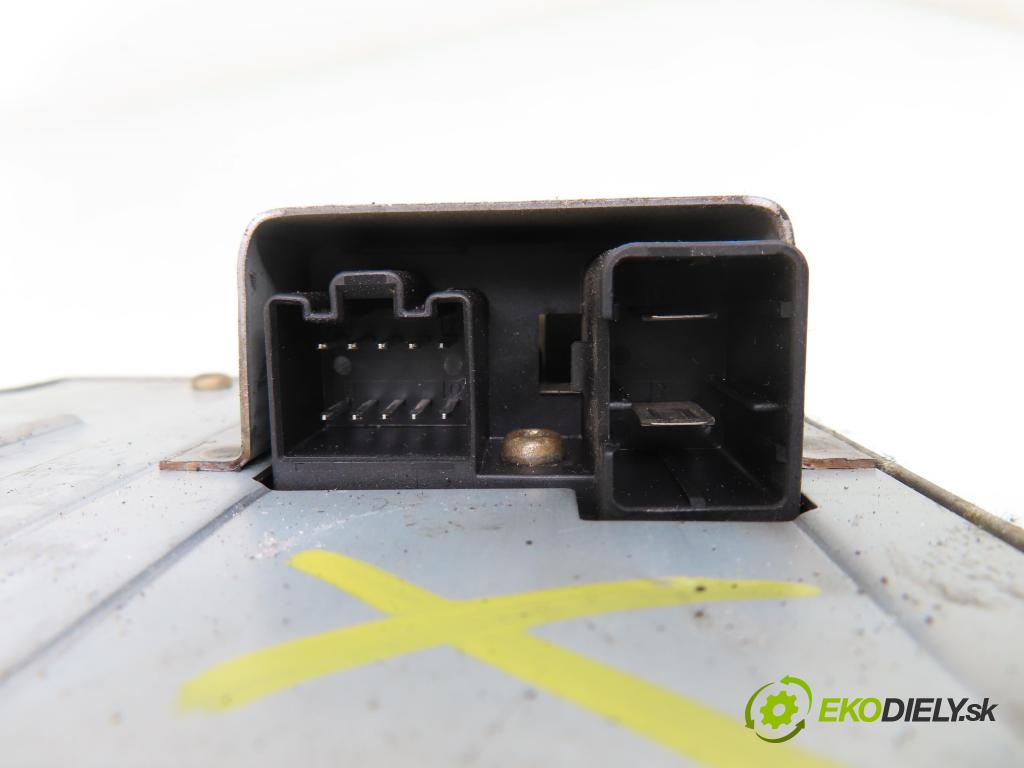 FIAT STILO (192_) HB 2003 59,00 1.9 JTD (192_XF1A) - 192 A3.000 1910,00 SLOUPEC / PODPORA elektrický 00046846858
