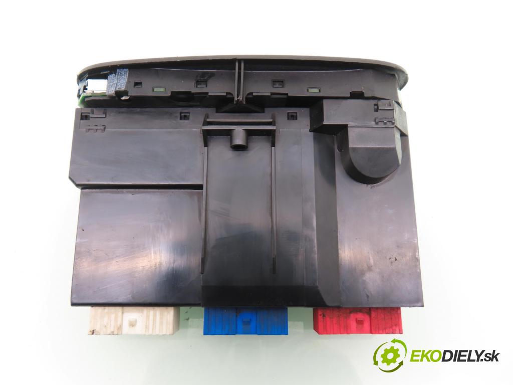 SEAT ALHAMBRA (7V8, 7V9) MINIVAN 1999 81,00 1.9 TDI 110 - AFN 1896,00 Panel kúrenia KLIMATRONIK 7M0907040BH ; 95VW19988FFW