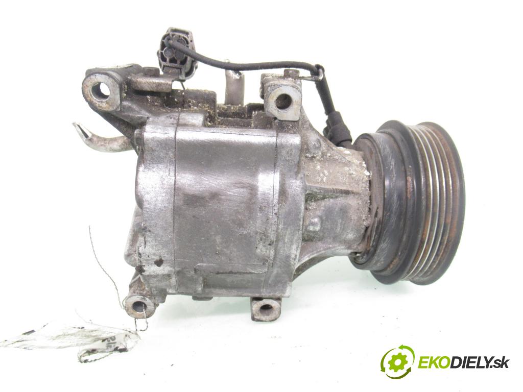 TOYOTA COROLLA Verso (_E12_) MINIVAN 2002 66,00 2.0 D-4D (CDE120_) - 1CD-FTV 1995,00 KOMPRESOR: klimatizácie 4472206351 (Kompresor klimatizácie)