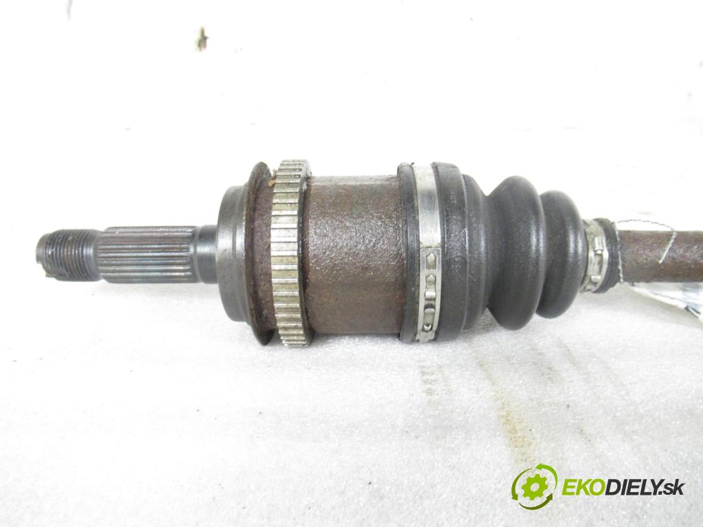 HONDA CR-V I (RD) SUV 1998 94,00 2.0 16V 4WD (RD1, RD3) - B20B3 1972,00 Poloos pravé zadné