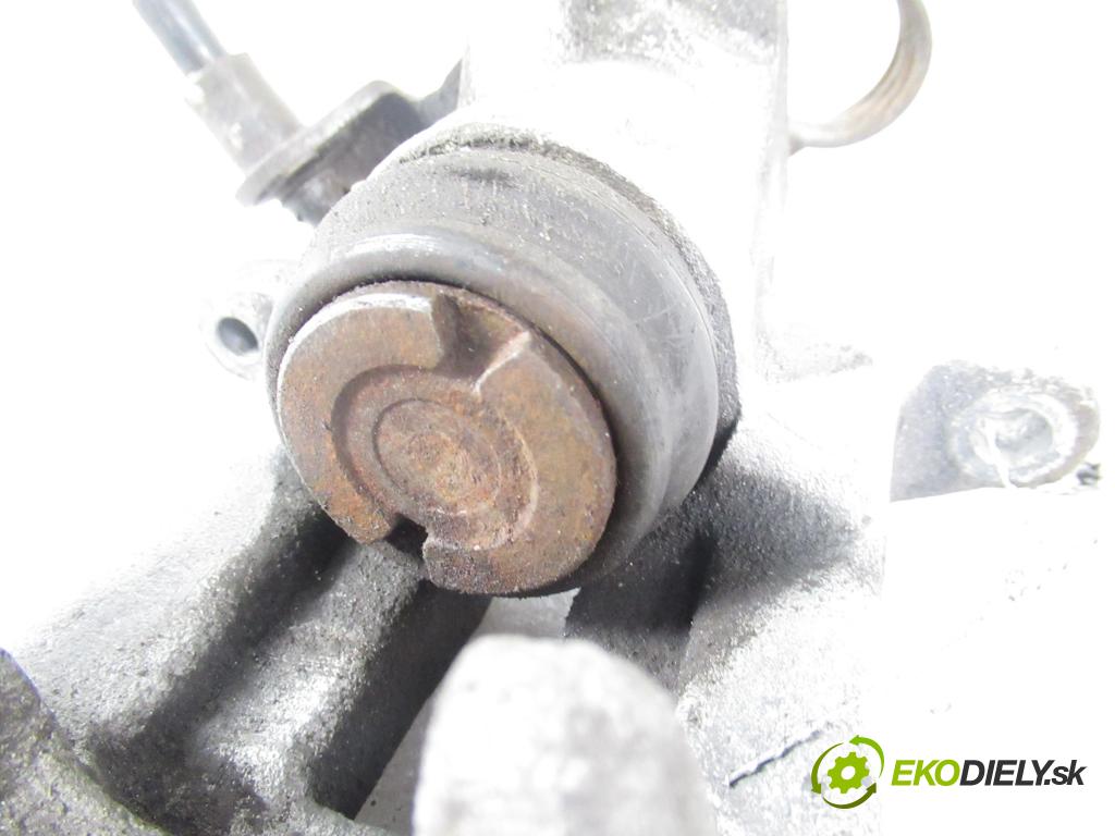 AUDI A6 (4B2, C5) SEDAN 1997 81,00 1.9 TDI - AFN 1896,00 brzdič třmen PT 