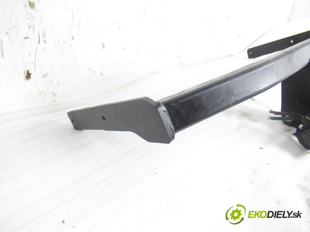 SEAT IBIZA III (6L1) HB 2004 55,00 1.4 TDI 75 - AMF 1422,00 Hák