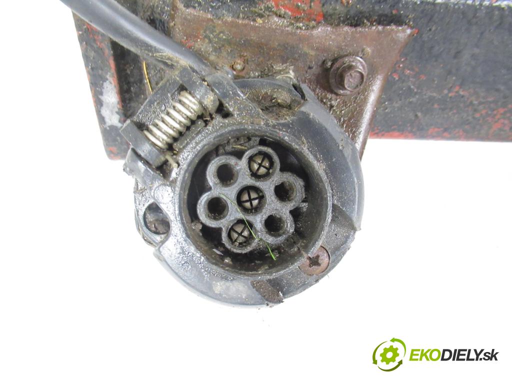 NISSAN TERRANO II (R20) TERENOWY 1996 92,00 2.7 TDi 4WD 125 - TD27TI 2664,00 Hák