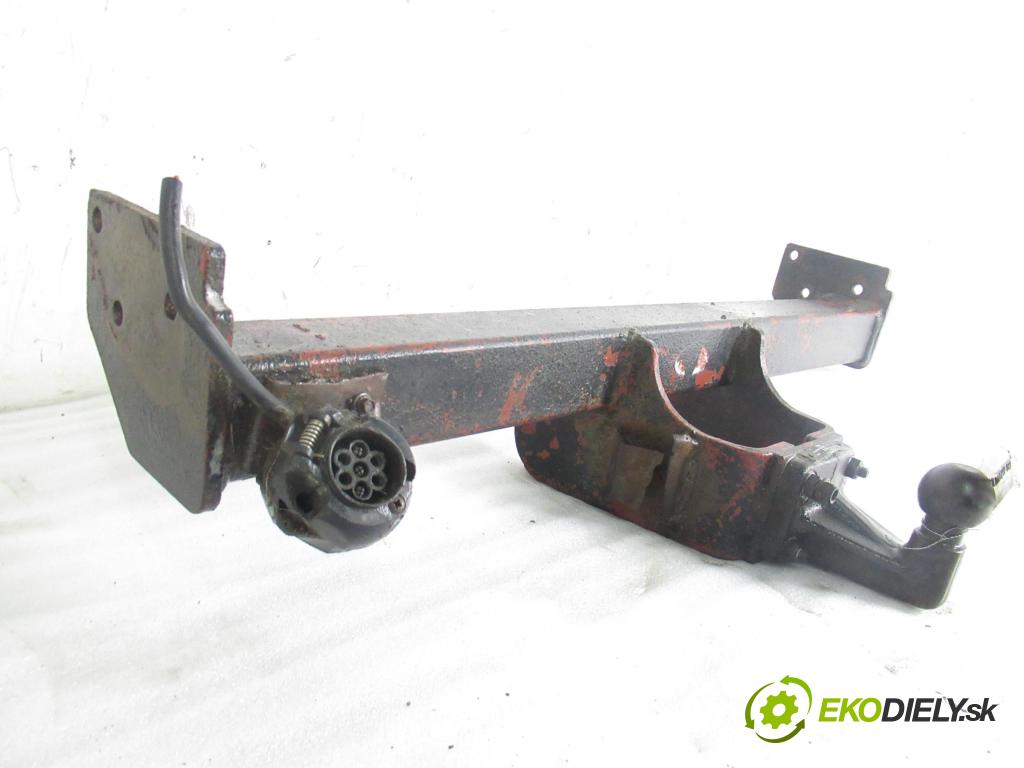 NISSAN TERRANO II (R20) TERENOWY 1996 92,00 2.7 TDi 4WD 125 - TD27TI 2664,00 Hák