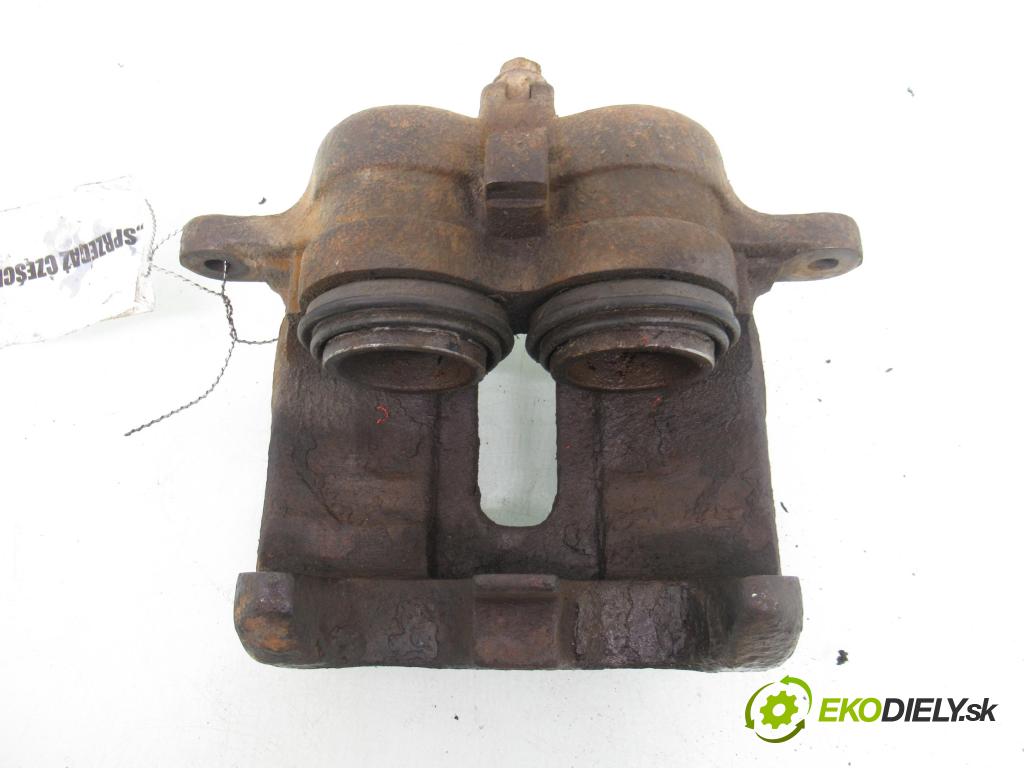 NISSAN TERRANO II (R20) TERENOWY 1996 92,00 2.7 TDi 4WD 125 - TD27TI 2664,00 brzdič třmen PP