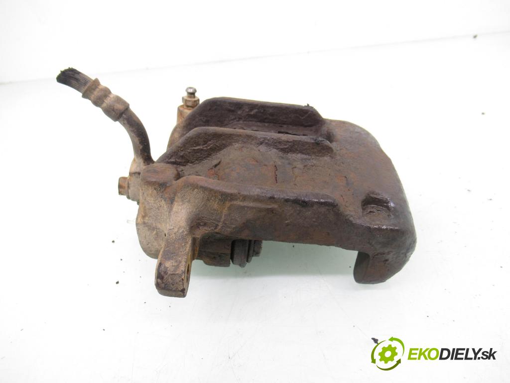 NISSAN TERRANO II (R20) TERENOWY 1996 92,00 2.7 TDi 4WD 125 - TD27TI 2664,00 brzdič třmen PP