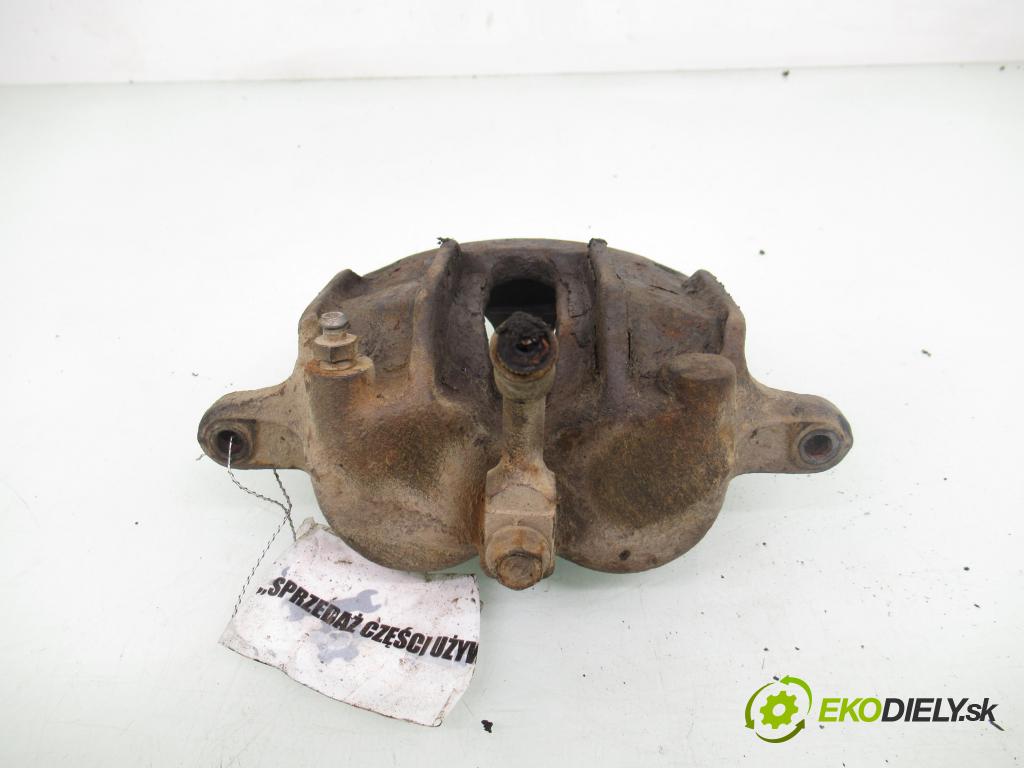 NISSAN TERRANO II (R20) TERENOWY 1996 92,00 2.7 TDi 4WD 125 - TD27TI 2664,00 brzdič třmen PP