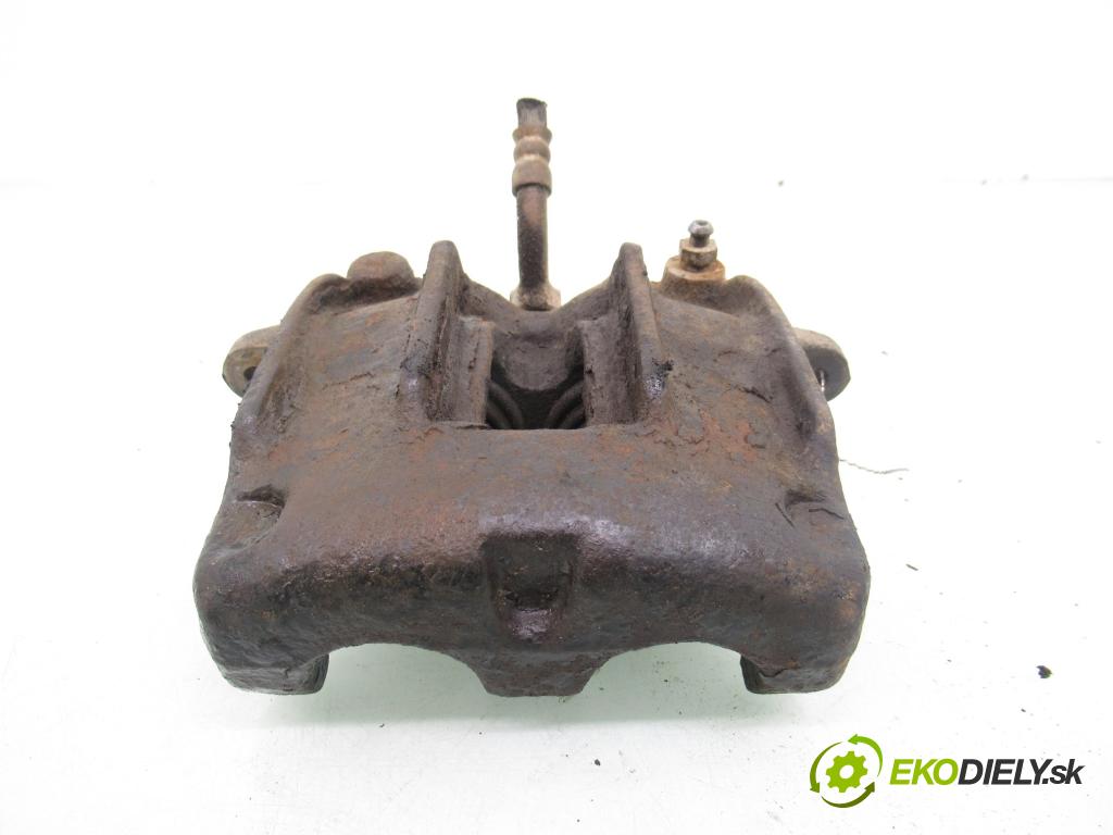 NISSAN TERRANO II (R20) TERENOWY 1996 92,00 2.7 TDi 4WD 125 - TD27TI 2664,00 brzdič třmen PP