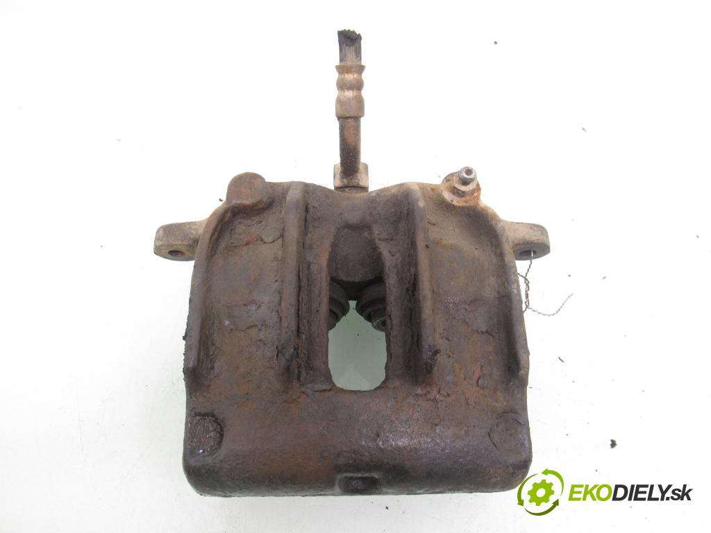 NISSAN TERRANO II (R20) TERENOWY 1996 92,00 2.7 TDi 4WD 125 - TD27TI 2664,00 brzdič třmen PP