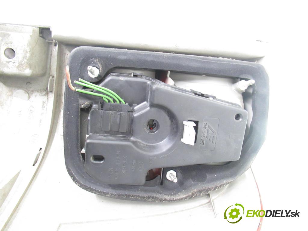 FORD GALAXY (WGR) MINIVAN 2002 85,00 1.9 TDI PD 115 - AUY 1896,00 Svetlo ľavé zadné