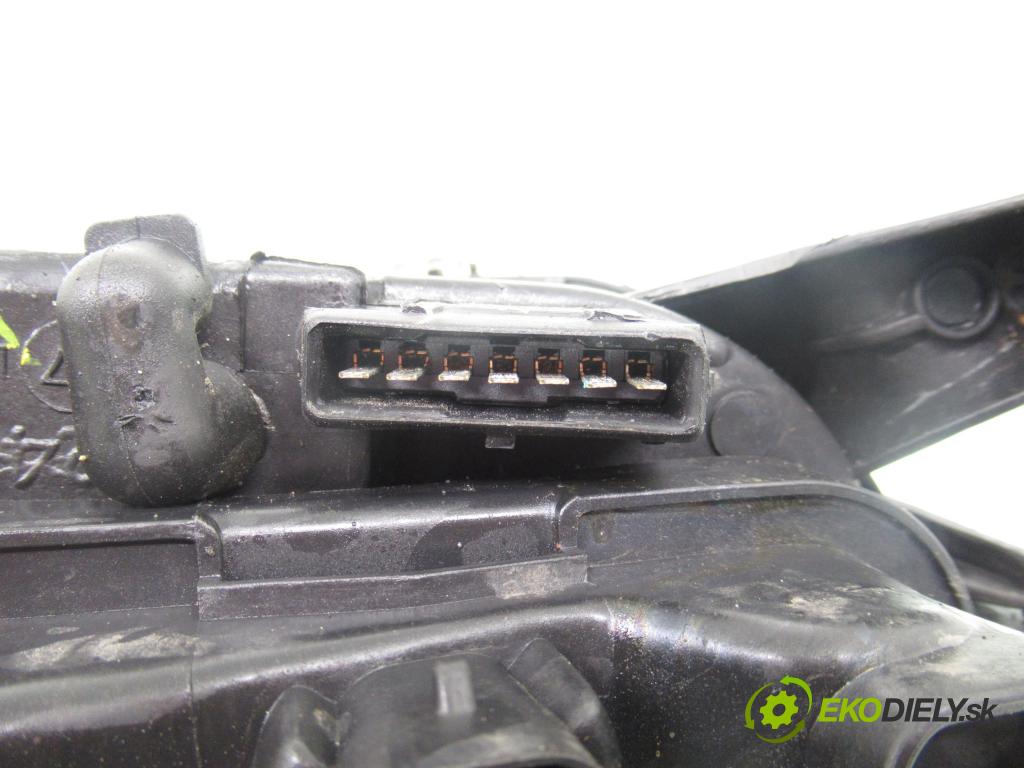 FIAT PUNTO (188_) HB 2001 44,00 1.2 60 - 188 A4.000 1242,00 Svetlo LP 086611132L
