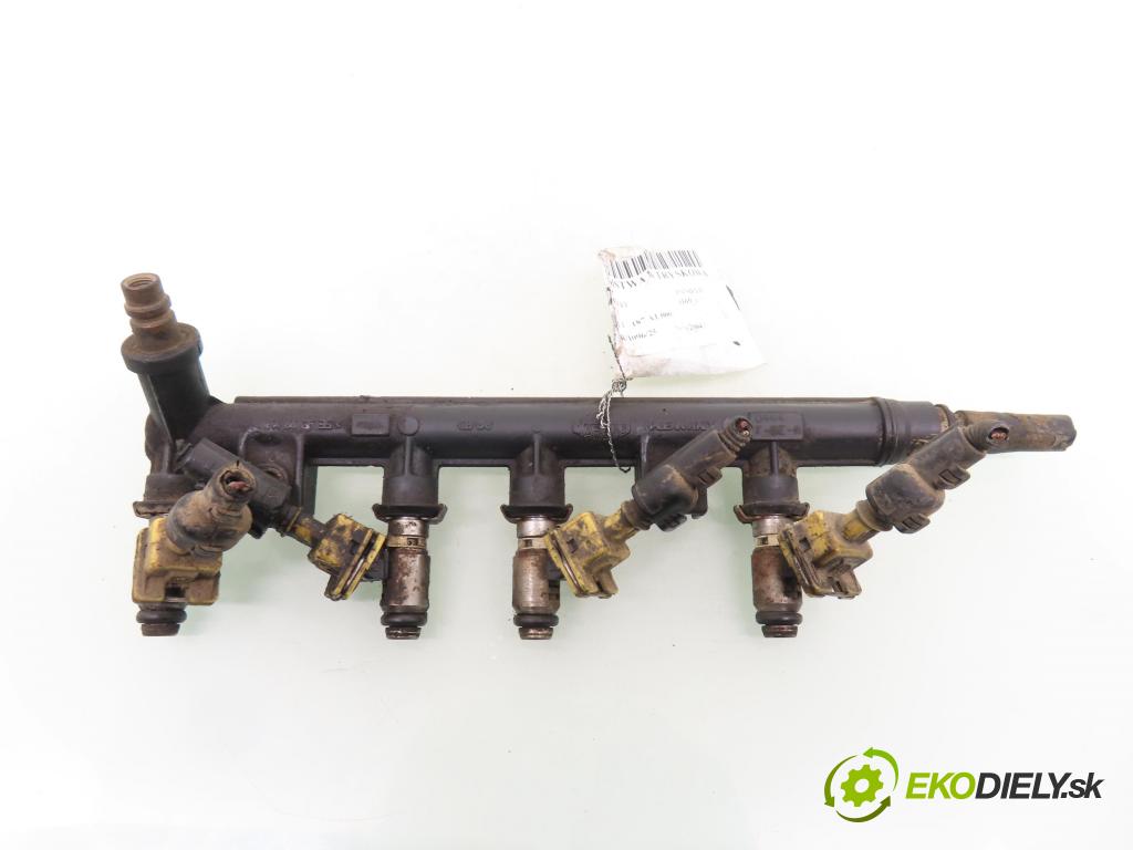 FIAT PANDA (169_) HB 2004 40,00 1.1 54 - 187 A1.000 1108,00 lišta vstřikovací 3219018301 (Vstřikovací lišta)