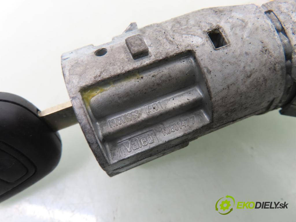 CITROEN C3 I (FC_) HB 2004 50,00 1.4 HDi 8V - 8HX 1398,00 spinačka N0501413 ; N0501477 (Spínacia skrinka)