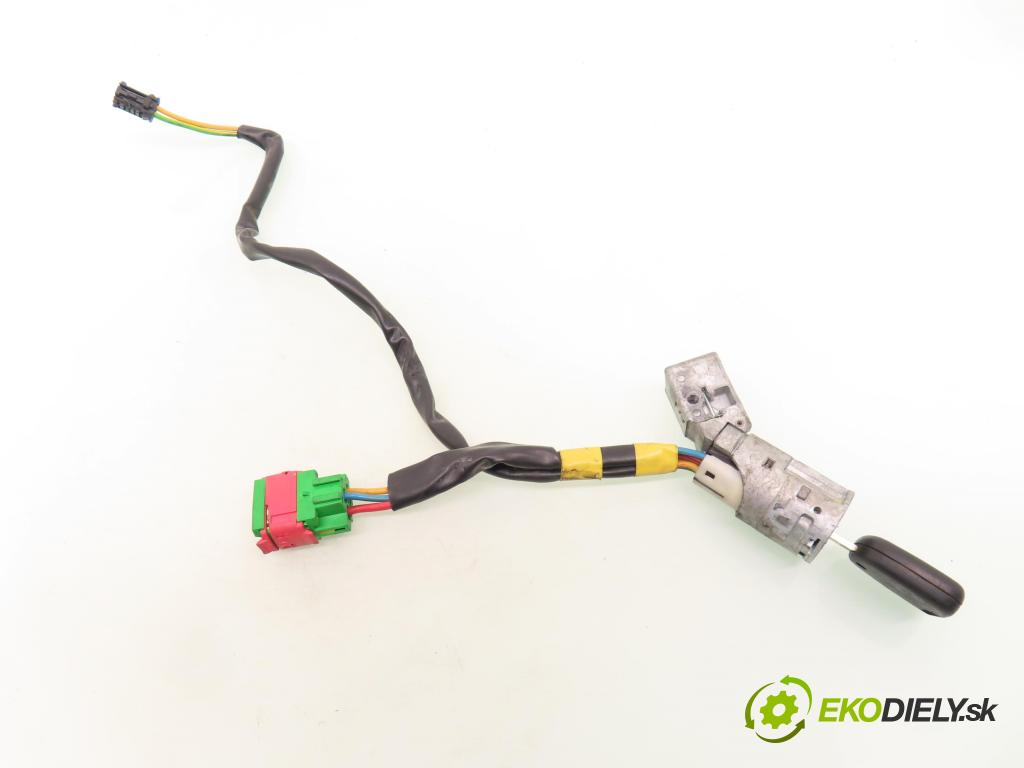 CITROEN C3 I (FC_) HB 2004 50,00 1.4 HDi 8V - 8HX 1398,00 spinačka N0501413 ; N0501477 (Spínacia skrinka)