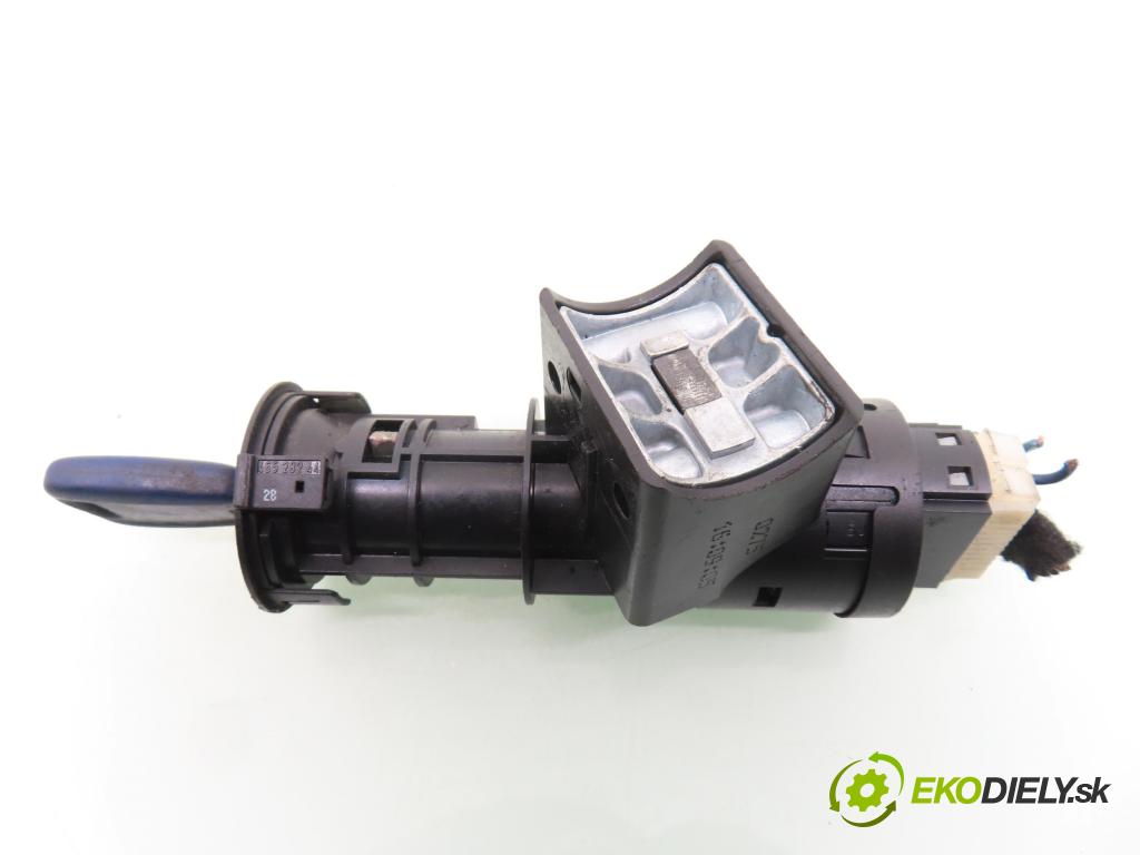 FIAT PANDA (169_) HB 2004 40,00 1.1 54 - 187 A1.000 1108,00 spinačka 00468453610 (Spínacia skrinka)