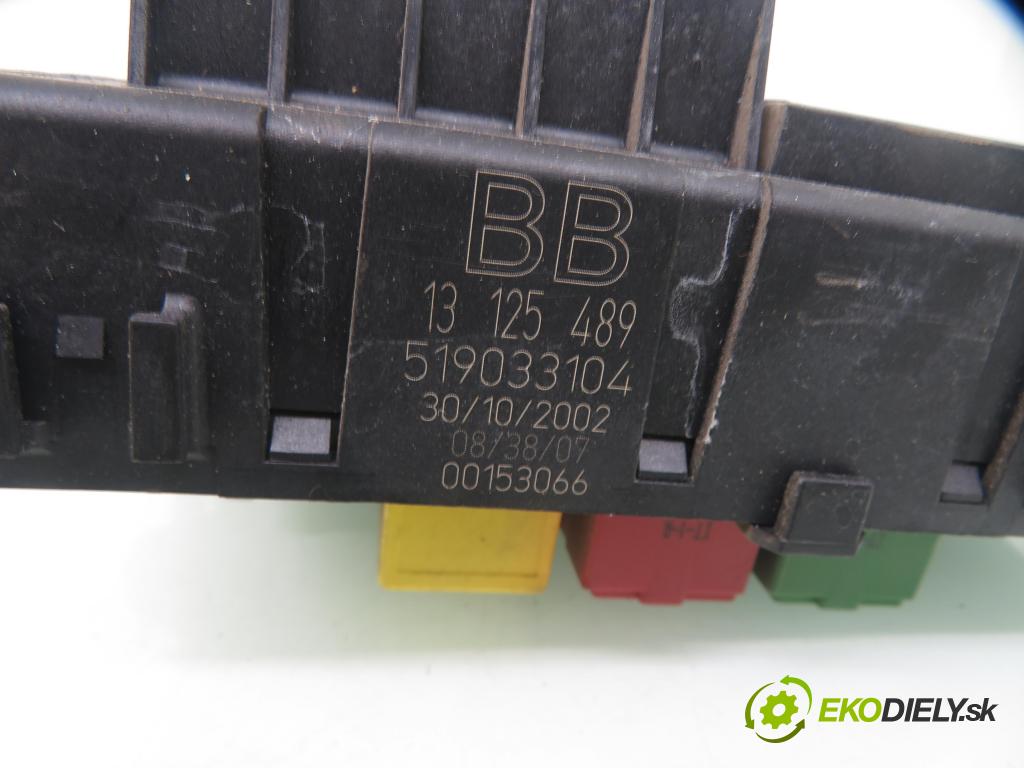 OPEL VECTRA C GTS (Z02) LIFTBACK 2003 108,00 2.2 16V - Z 22 SE 2198,00 spinačka / imobilizéra IMMO / Riadiaca jednotka 12571663AL ; 93182009 ; 09226554