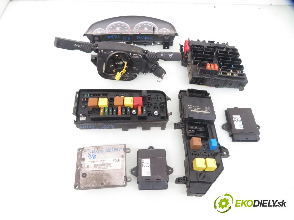 OPEL VECTRA C GTS (Z02) LIFTBACK 2003 108,00 2.2 16V - Z 22 SE 2198,00 spinačka / imobilizéra IMMO / Riadiaca jednotka 12571663AL ; 93182009 ; 09226554