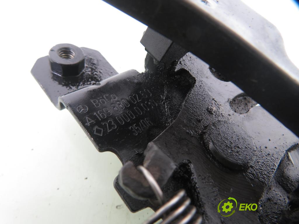 MERCEDES-BENZ KLASA B Sports Tourer (W245) HB 2006 80,00 B 180 CDI 109 - OM 640.940 1991,00 zámok kapoty A1698800260 ; 230000030