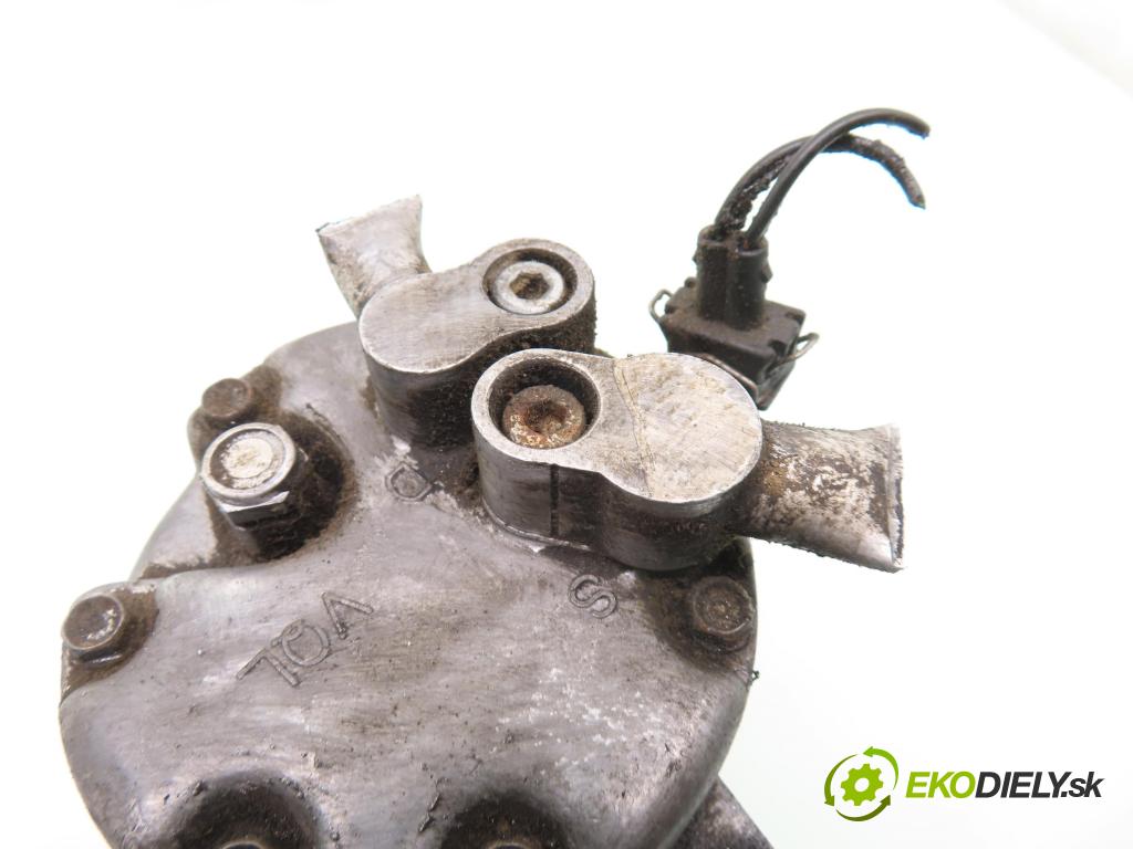 VW GOLF IV (1J1) HB 2001 77,00 1.6 16V - ATN 1598,00 KOMPRESOR: klimatizace 1J0820803A (Kompresor klimatizace)