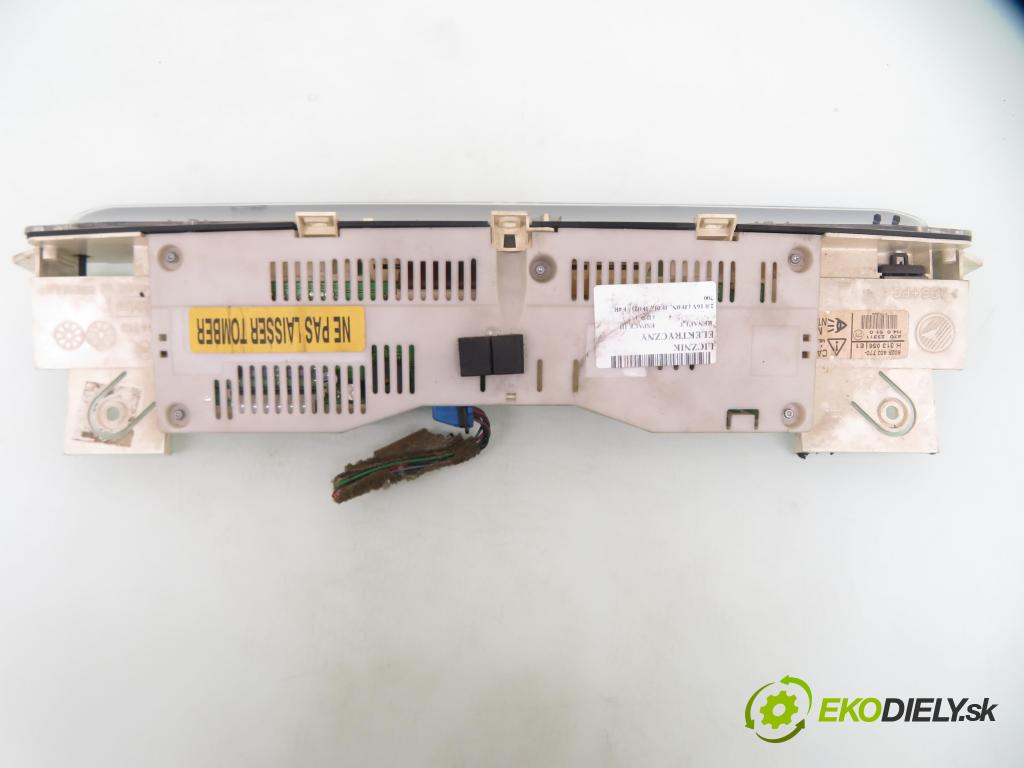 RENAULT ESPACE III (JE0_) MINIVAN 1998 103,00 2.0 16V  F4R 700 140 1998,00 Prístrojovka elektrický H313056 ; 6025402770