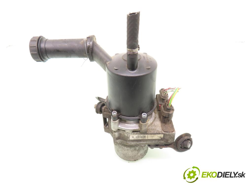 PEUGEOT 307 (3A/C) HB 2004 80,00 1.6 16V - NFU (TU5JP4) 1587,00 Pumpa servočerpadlo 9654151180 ; 113092