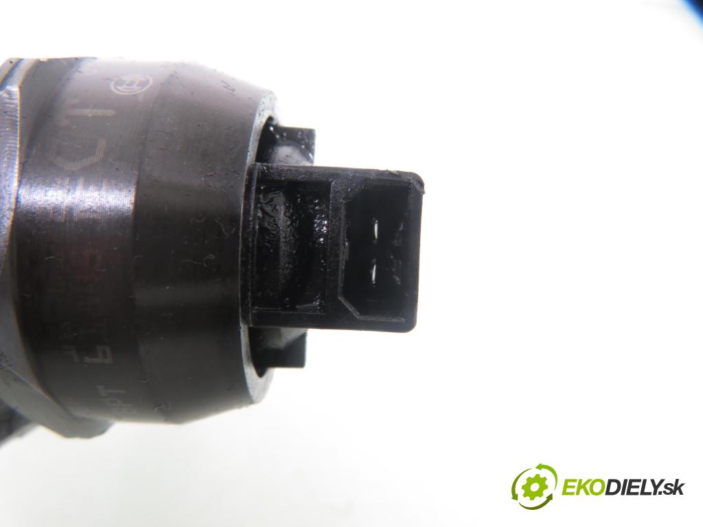 SKODA FABIA II Combi (545) KOMBI 2007 59,00 1.4 TDI - BMS 1422,00 Vstrekovač 038130073BP ; 0414725314 (Vstrekovač paliva)