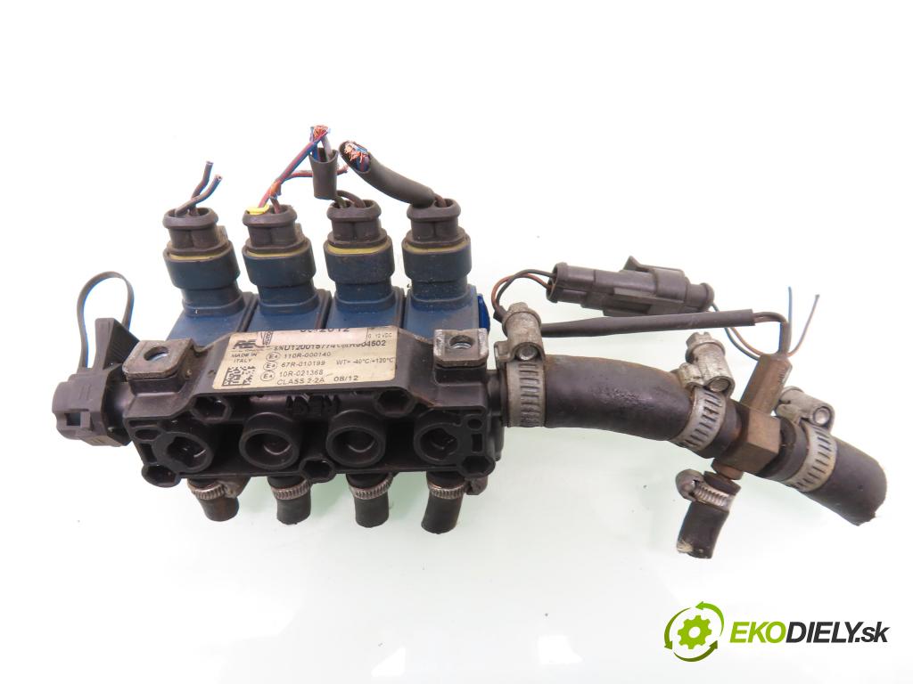 LPG CZESCI - 2010 110,00 BENZYNOWY 0,00 lišta vstřikovací LPG 110R000140 ; 67R010199 ; K904502