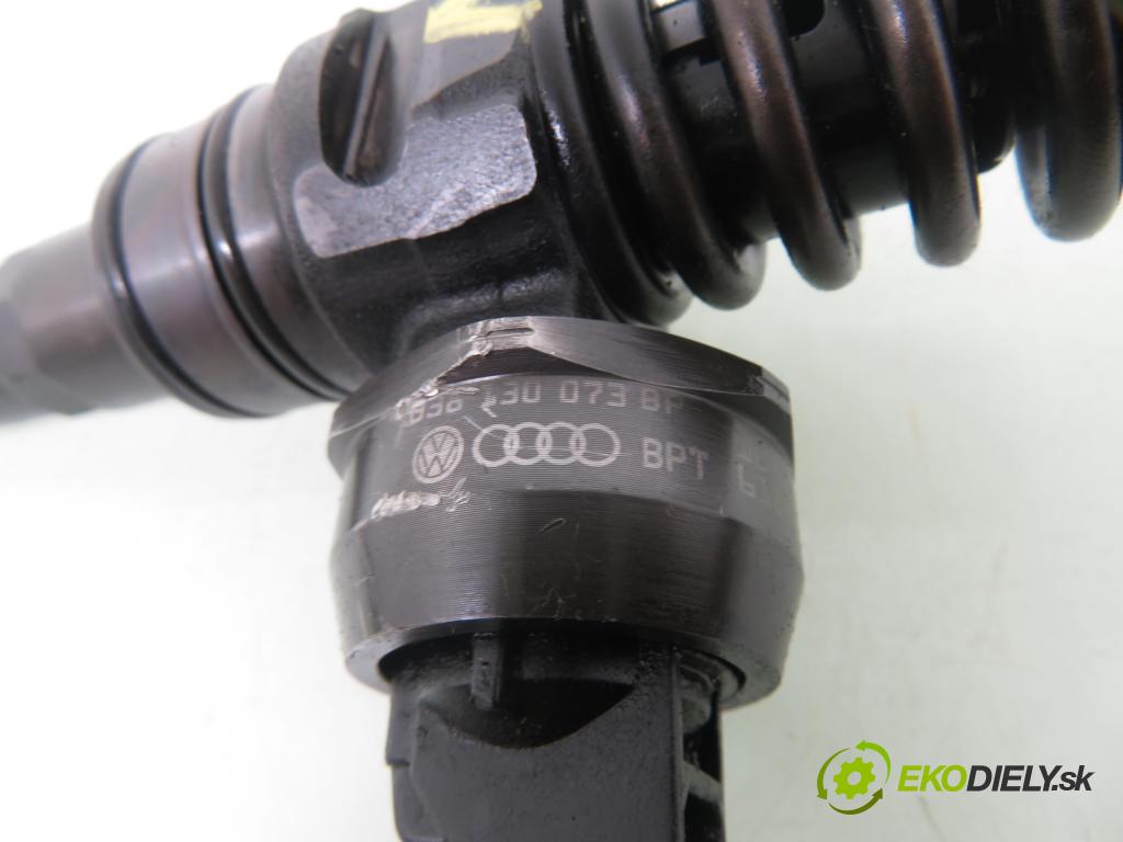 SKODA FABIA II Combi (545) KOMBI 2007 59,00 1.4 TDI - BMS 1422,00 Vstrekovač 038130073BP ; 0414725314 (Vstrekovač paliva)