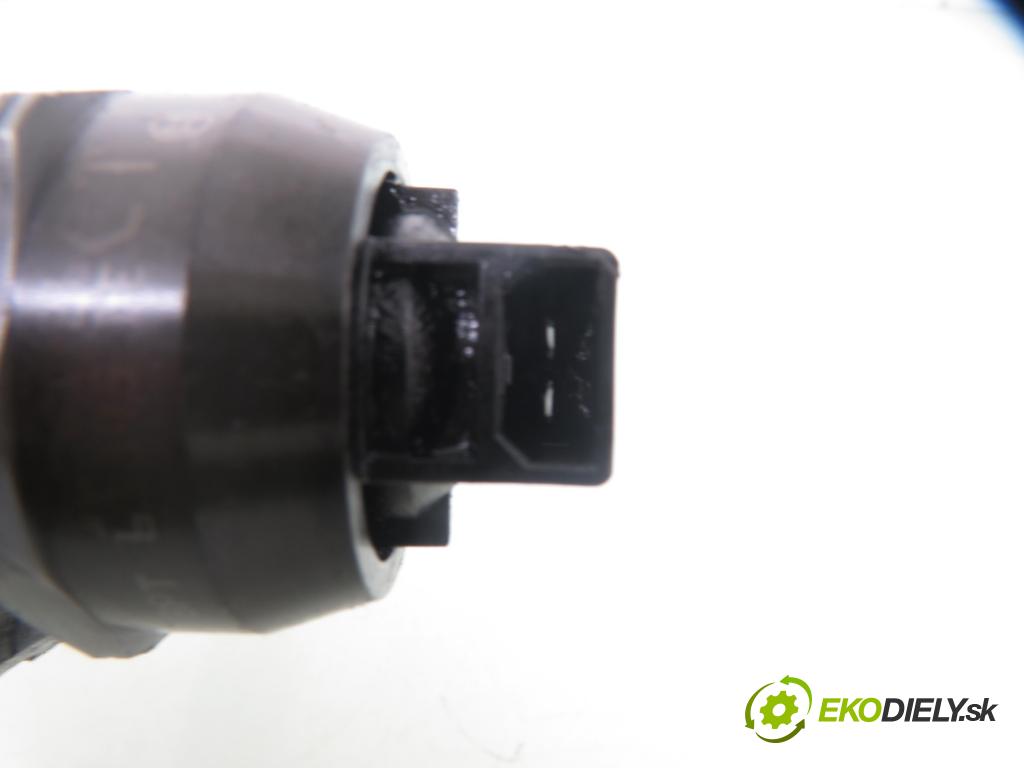 SKODA FABIA II Combi (545) KOMBI 2007 59,00 1.4 TDI - BMS 1422,00 Vstrekovač 038130073BP ; 0414725314 (Vstrekovač paliva)