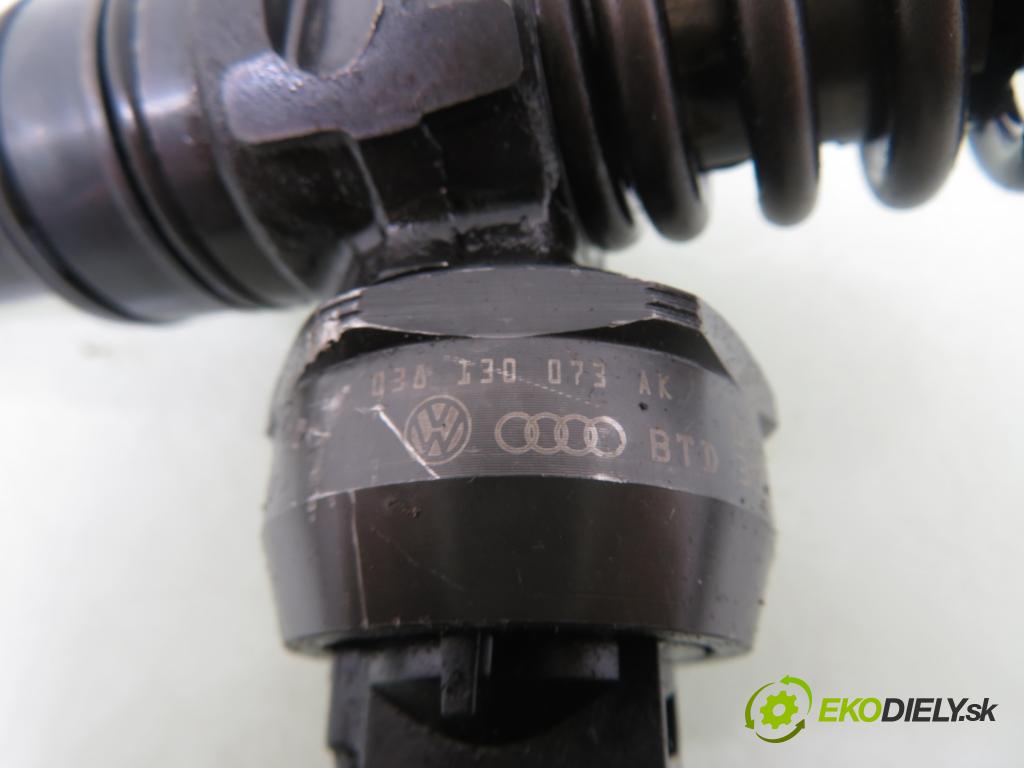 FORD GALAXY (WGR) MINIVAN 2002 85,00 1.9 TDI PD 115 - AUY 1896,00 Vstrekovač 038130073AK ; 0414720038 (Vstrekovač paliva)