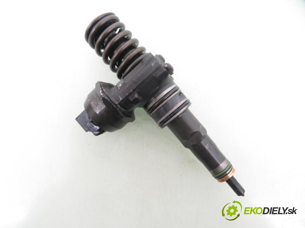 FORD GALAXY (WGR) MINIVAN 2002 85,00 1.9 TDI PD 115 - AUY 1896,00 Vstrekovač 038130073AK ; 0414720038 (Vstrekovač paliva)