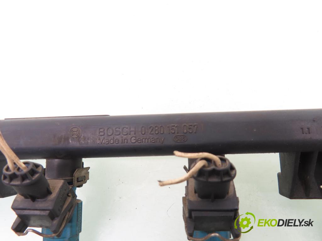 FIAT SIENA (178_) / ALBEA SEDAN 1998 51,00 1.4 - 178 B2.000 1372,00 lišta vstřikovací 0280155971 ; 0280151057 (Vstřikovací lišta)