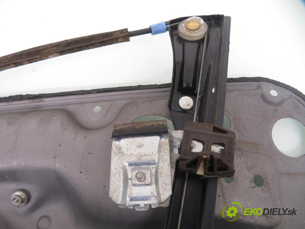 VW BORA (1J2) KOMBI 2003 96,00 1.9 TDI - ASZ 1896,00 Mechanizmus okien 1J4837755E ; 119692109 ; 1J4837729BB